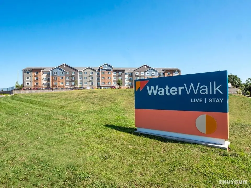 WaterWalk Charlotte - Öne Çıkan Resim