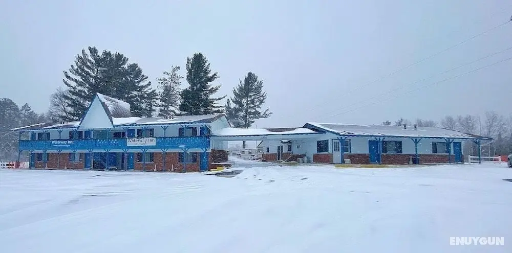 Waterway Inn - Öne Çıkan Resim