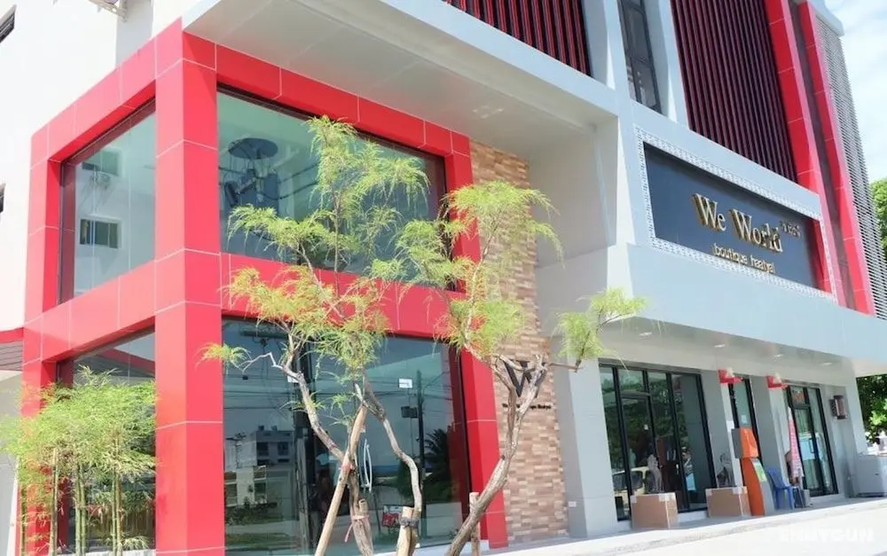 We World Boutique Hatyai - Öne Çıkan Resim