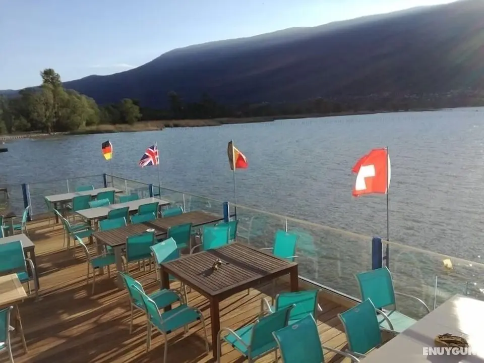 Weekend Hotel Les Pieds dans l'Eau - Öne Çıkan Resim
