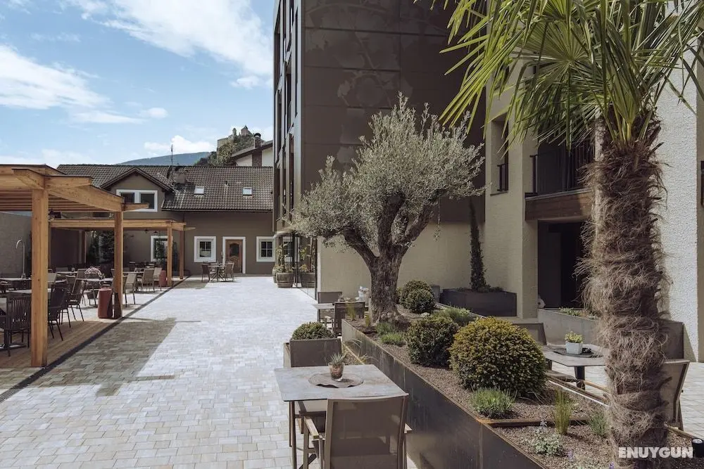 Weingut und Genusshotel Spitalerhof - Dış Mekanlar