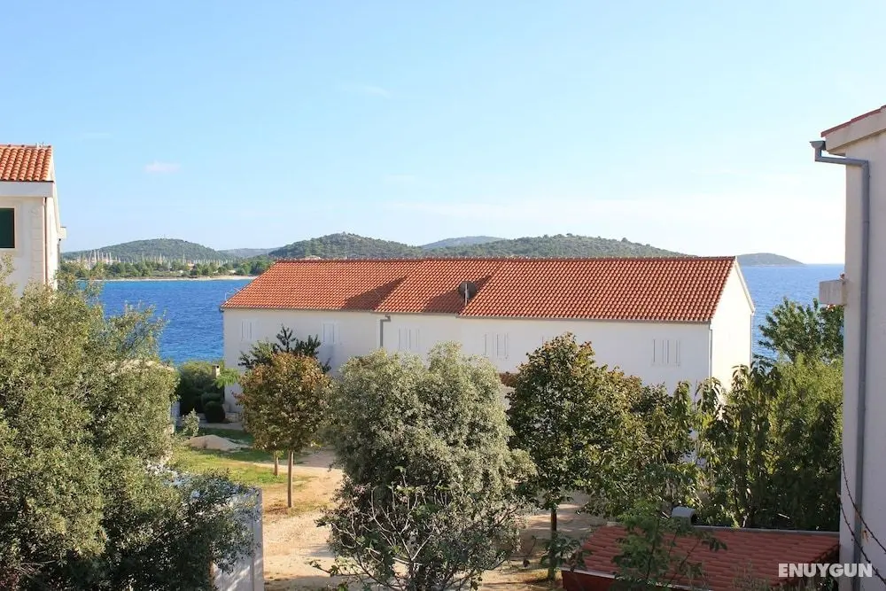 Welcome to Apartments 4 Dolphins, Rogoznica, Croatia - Konum Öne Çıkanlar
