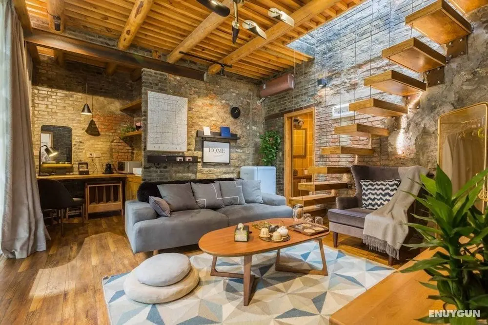 Welcome Home Courtyard - Back Lakes View - Öne Çıkan Resim