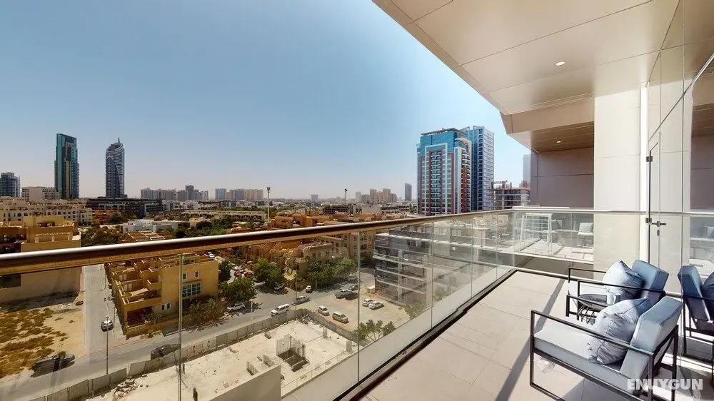 WelHome - Panoramic City Views Amidst Gardens in JVC - Oda Manzaraları
