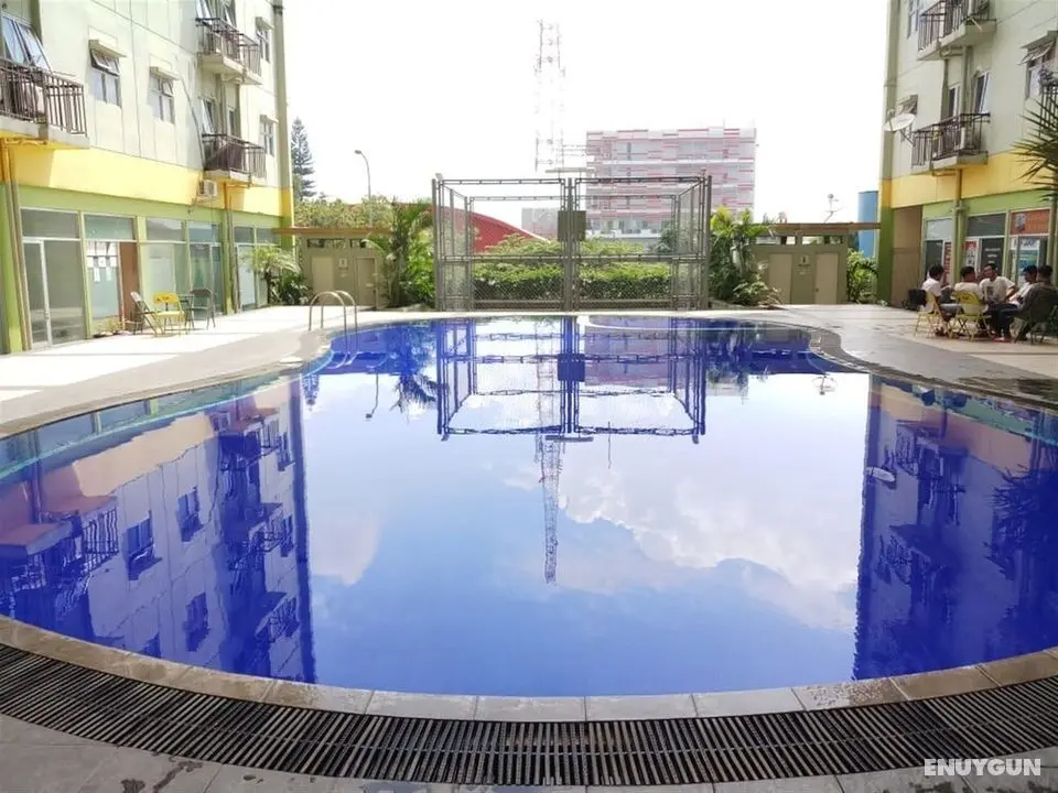 Well Furnished 2Br At Suites @Metro Apartment - Dış Mekan