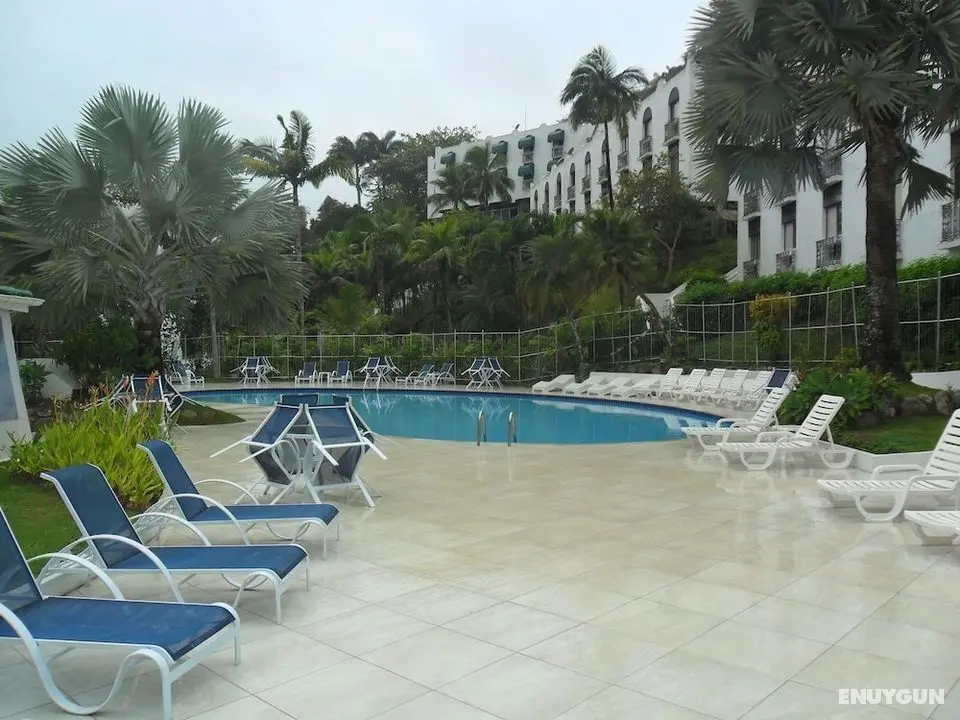 Wembley Inn Hotel - Havuz