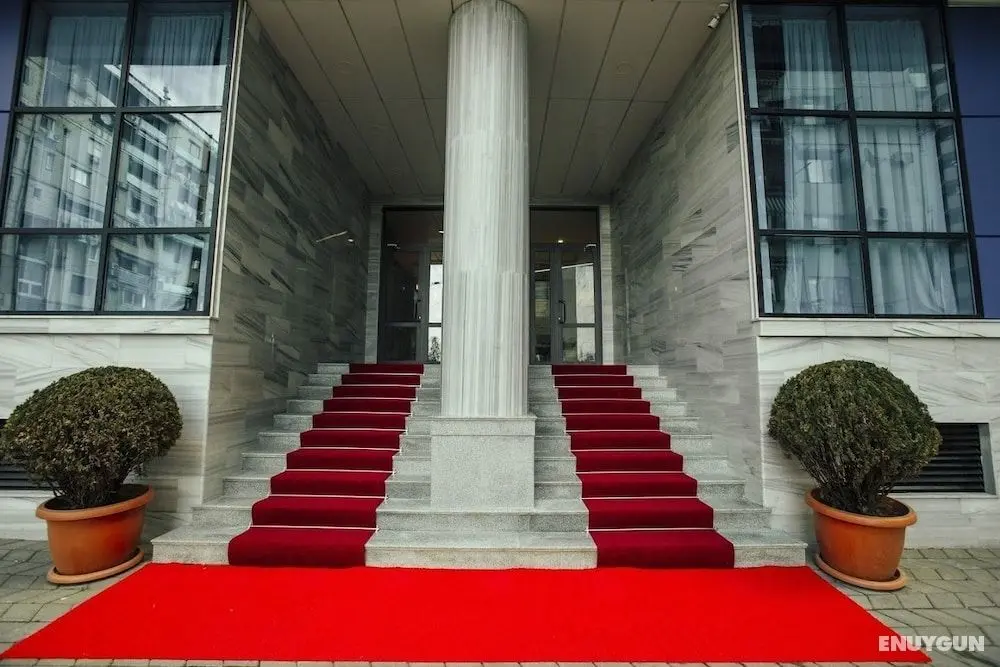 Hotel West - Dış Mekan