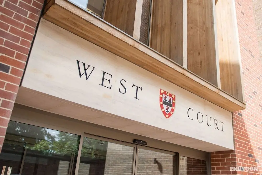 West Court - Cambridge - Öne Çıkan Resim