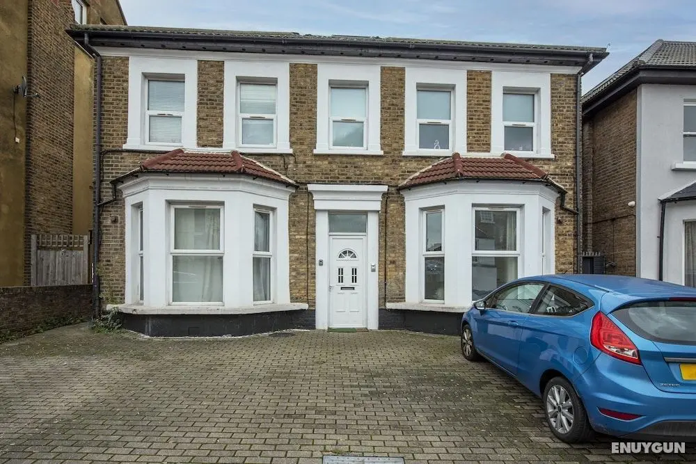 West Ealing SVD Apt. - 2 Bedroom 2 Bath - Öne Çıkan Resim