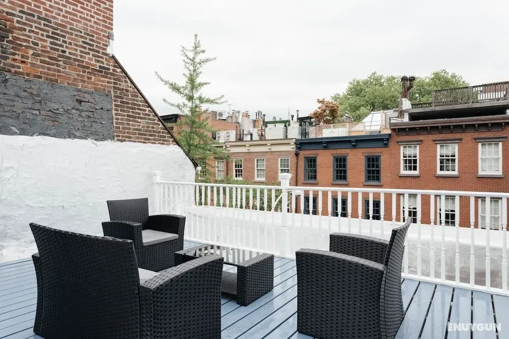 West Village 2 BR and Private Roof Deck - Dış Mekanlar
