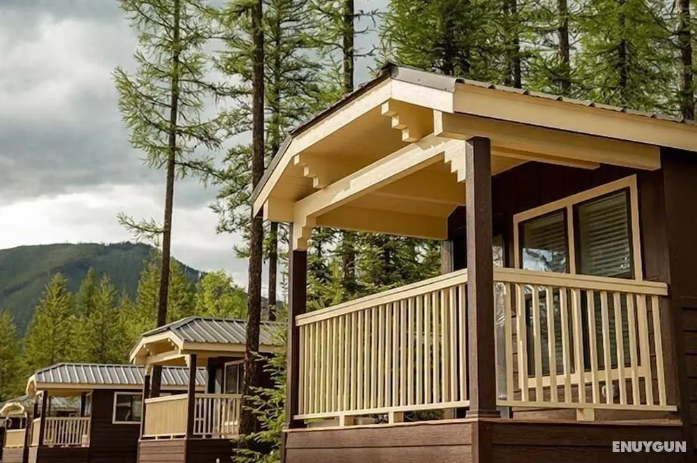 West Glacier Cabin Village - Öne Çıkan Resim