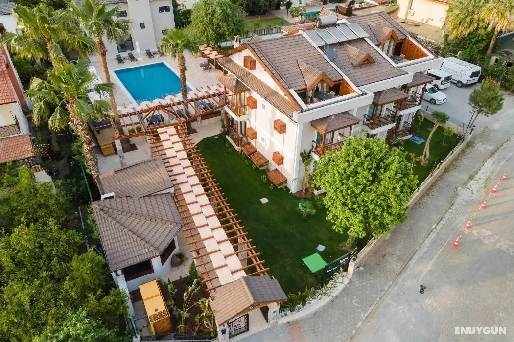 West House Exclusıve Hotel - Havuz