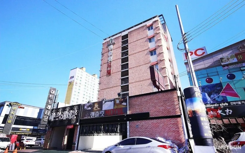 Western Wonpyeongdong Lancelot - Dış Mekan