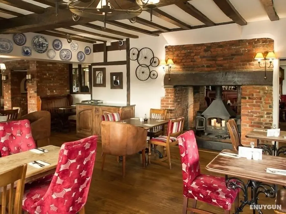 The White Horse Inn - Öne Çıkan Resim