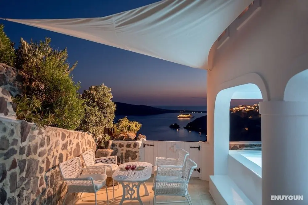White House Villa - Havuz
