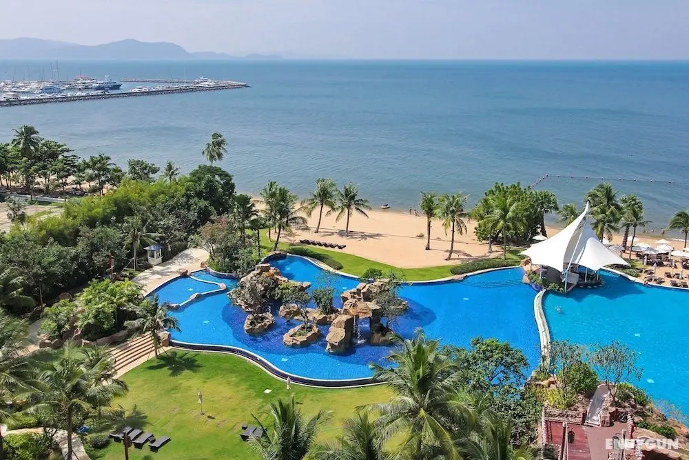 White Sand Beach Residences Pattaya - Havuz