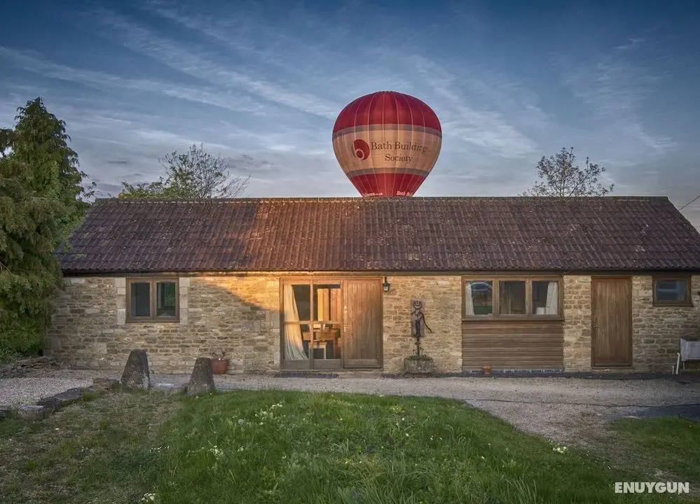 Whitley Coach House - Öne Çıkan Resim