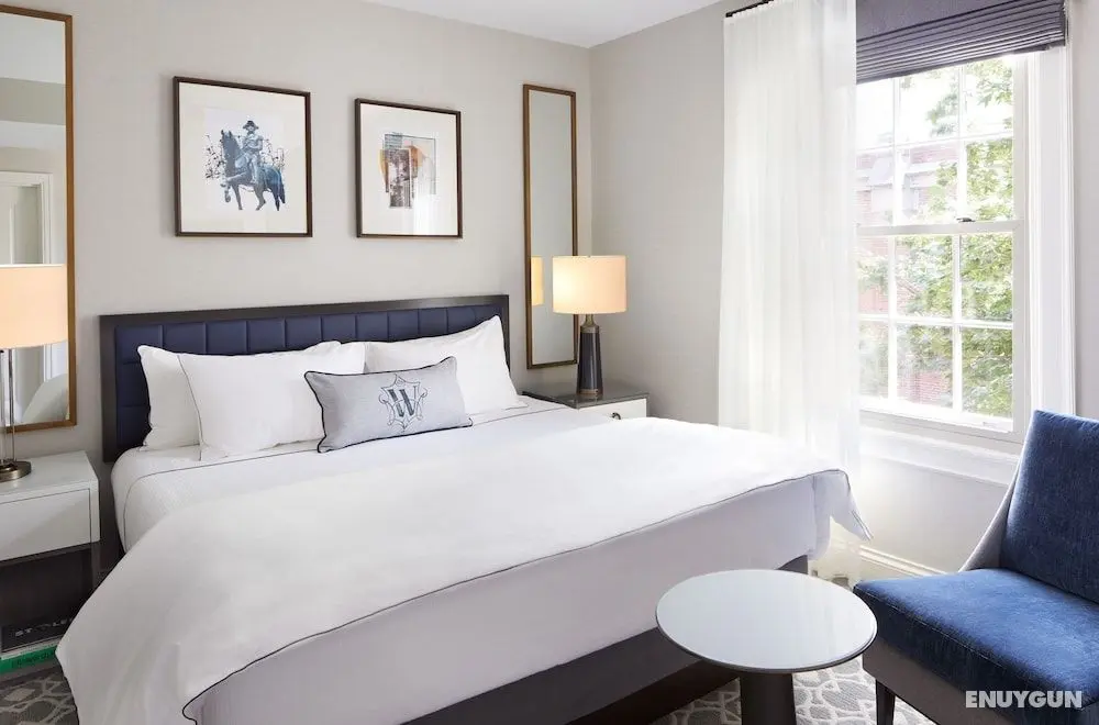 The Whitney Hotel - Öne Çıkan Resim