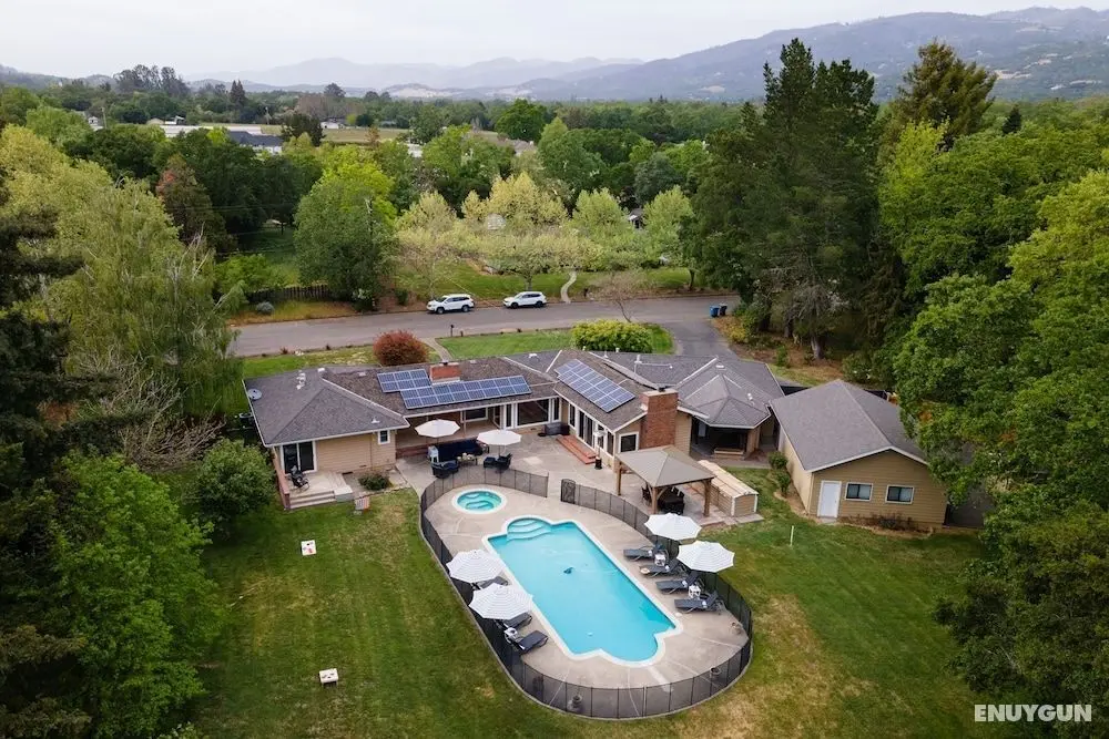 Wildflower by Avantstay Gorgeous Wine Country Home w/ Pool, Bocce Ball Court & Huge Yard! - Öne Çıkan Resim
