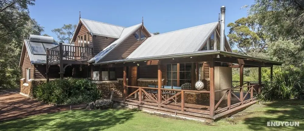 William Bay Cottages - Öne Çıkan Resim