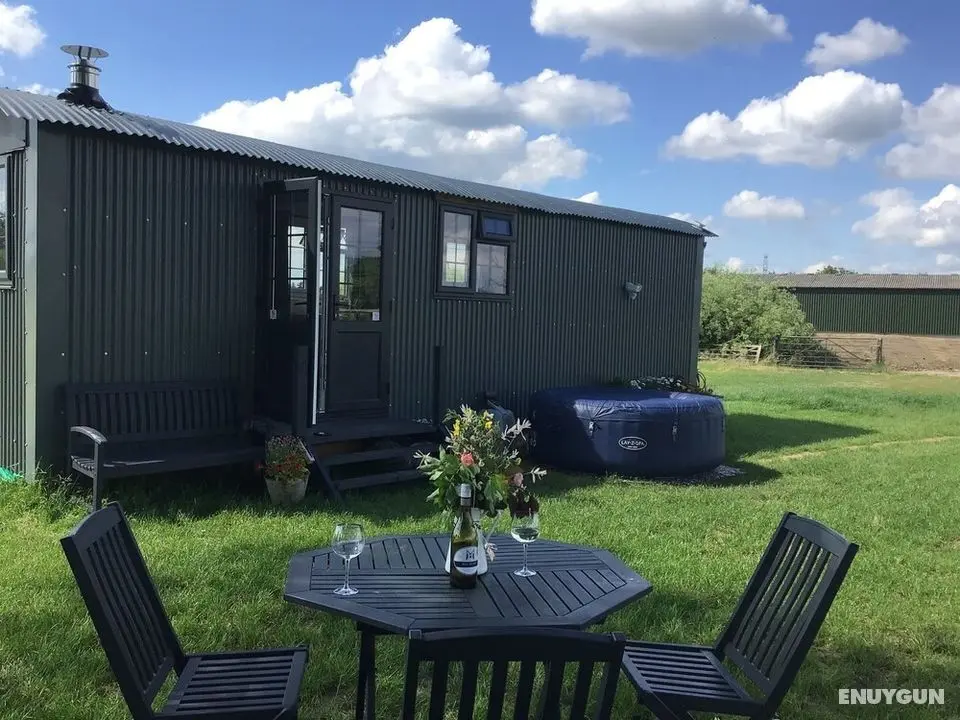 Willowbank Wine Down. Tranquil Shepherds Hut - Öne Çıkan Resim