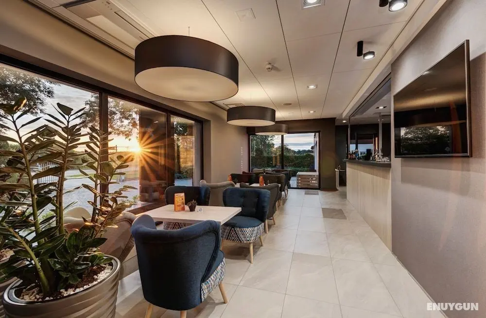 Wind Hotel - Öne Çıkan Resim