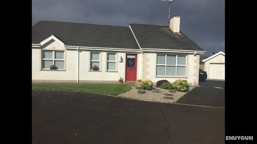 Windrose 7 Liffock Avenue Castlerock - Öne Çıkan Resim