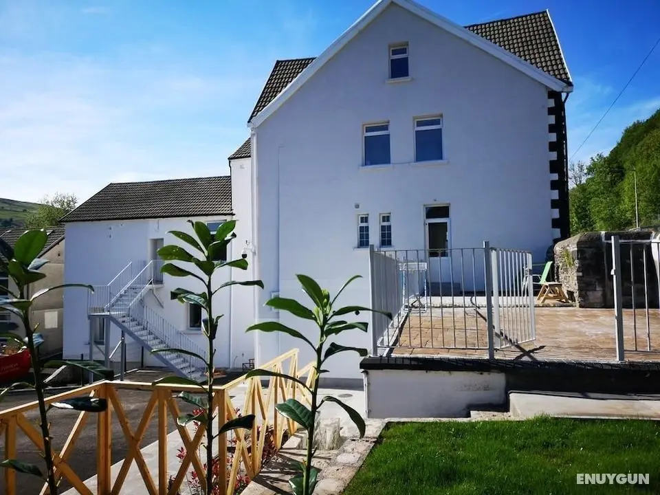 Windsor Hotel & Bar - Öne Çıkan Resim
