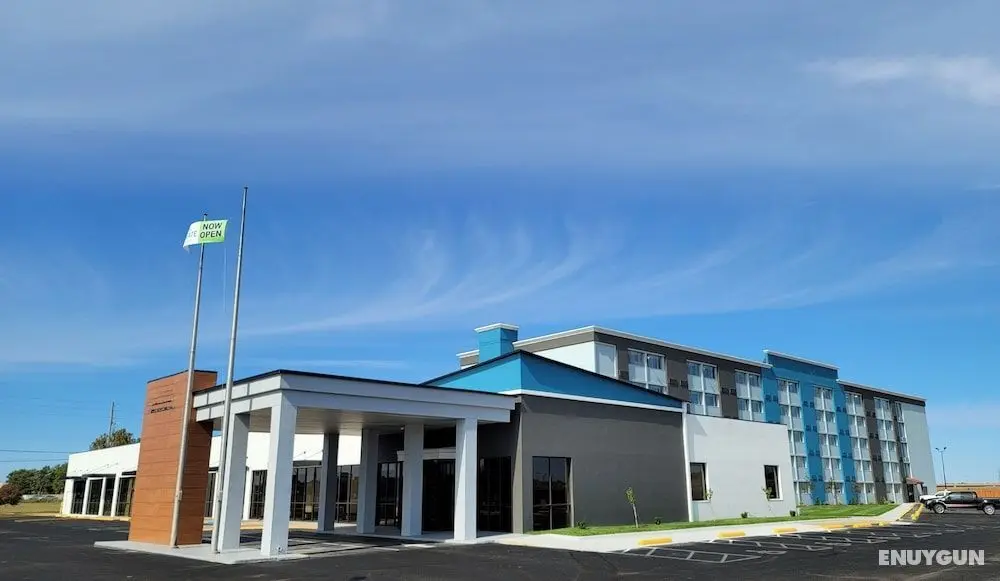Wingate by Wyndham Wichita Airport - Dış Mekan