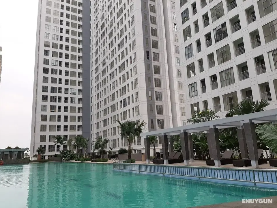 Wonderful and Cozy 2BR Apartment at M-Town Residence - Havuz