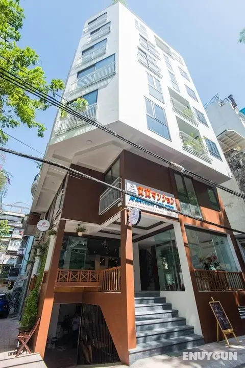 Wooden Apartment - Öne Çıkan Resim
