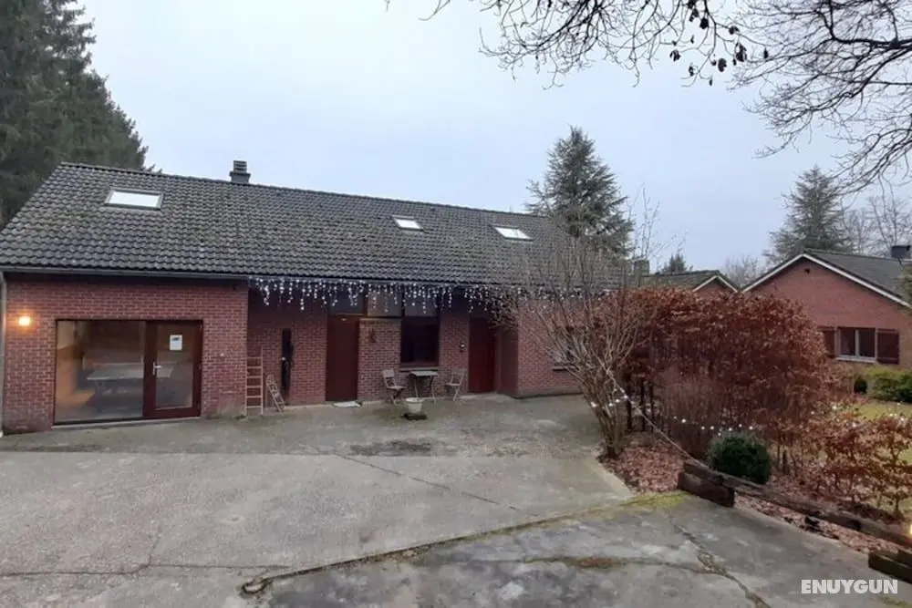 Wooden Interior, Nice Garden and Very Quiet Situation at the Edge of the Forest - Öne Çıkan Resim