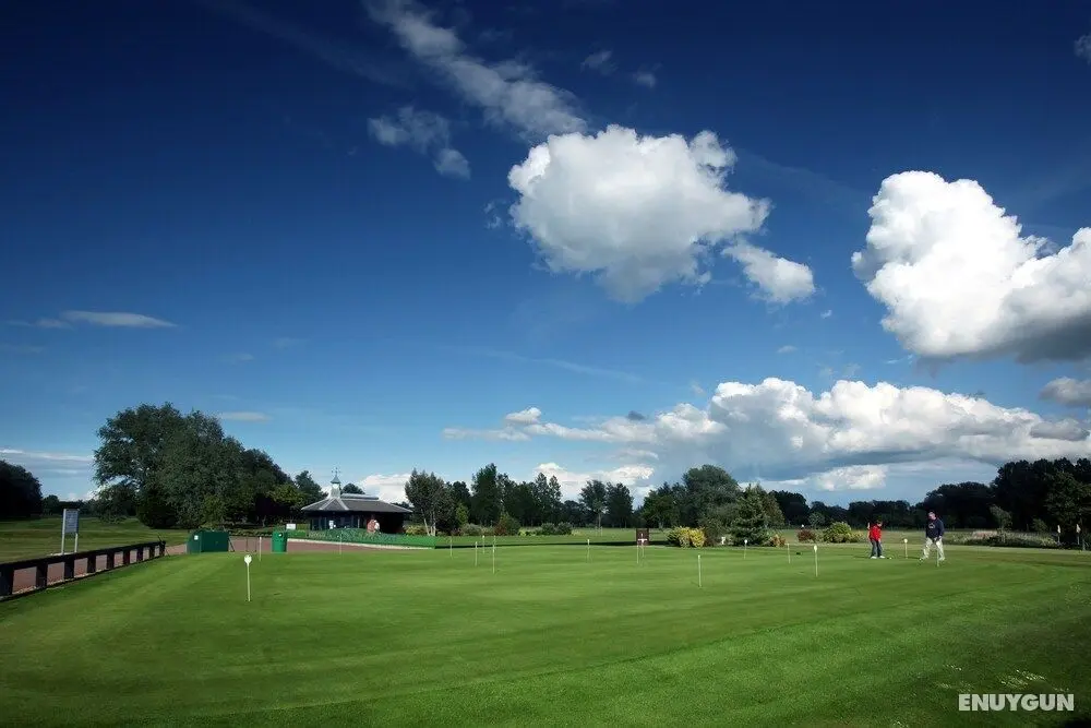 The Woodlands Event Centre - Golf