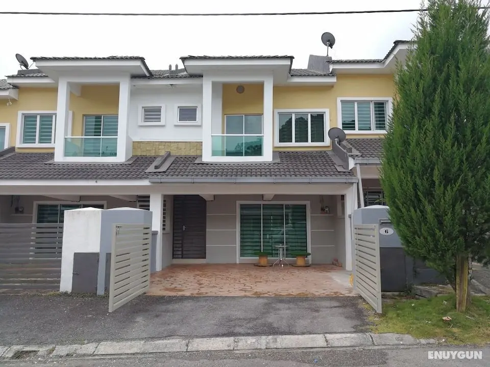 The Woodz Homestay - 2 Storey House - Öne Çıkan Resim