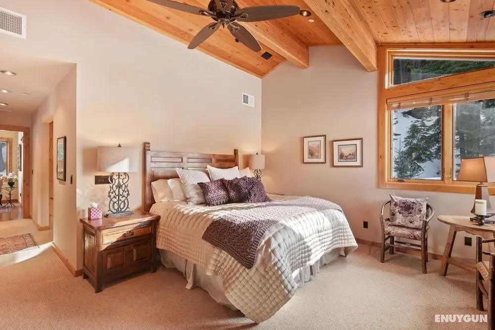 Wulf's Lodge at Squaw Valley - Oda