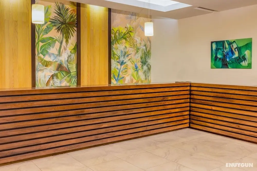 Wyndham Garden Cancun Downtown - Lobi