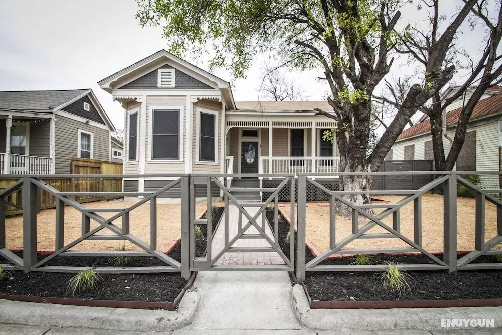 Wyoming St Restored Historic 2br/1ba Downtown - Öne Çıkan Resim
