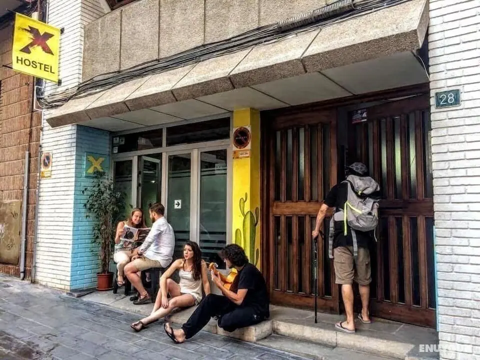 X Hostel Alicante - Dış Mekan