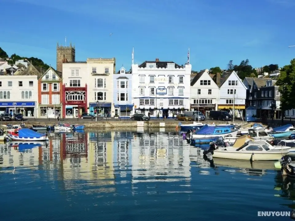 Xia Kingswear in Kingswear - Oda