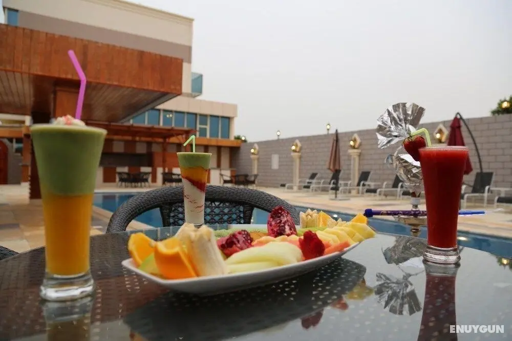 Yas Express Hotel - Yerinde Yemek