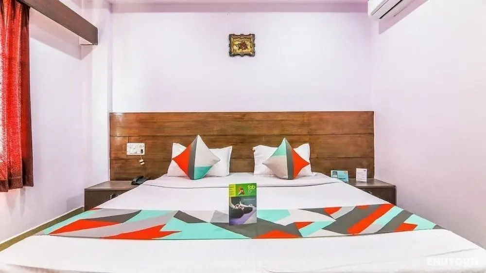 Yashaswi Comforts by YuvrajGroupofHotels - Oda