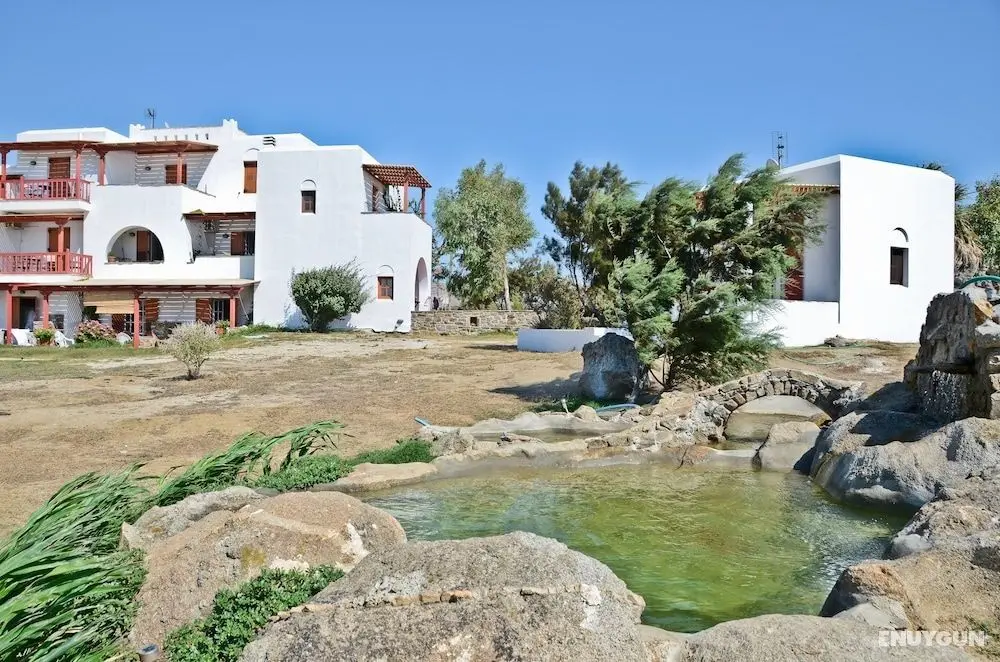Ydreos Studios & Apartments - Dış Mekan