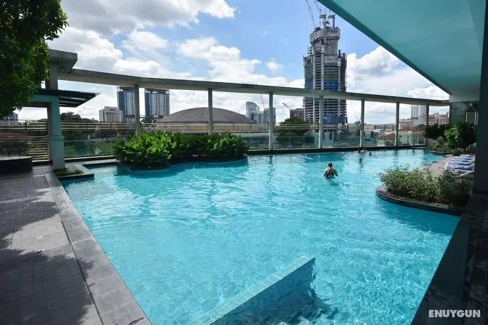Yelloduck Rooms & Apartments @ Casa Residency - Havuz