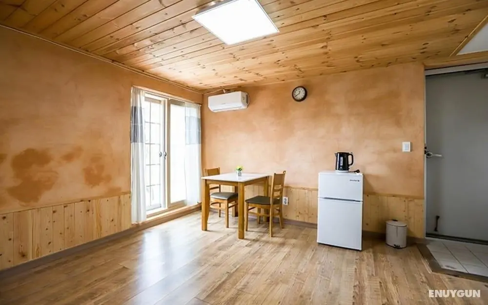 Yeosu Banditbul Hwangto Pension - Öne Çıkan Resim