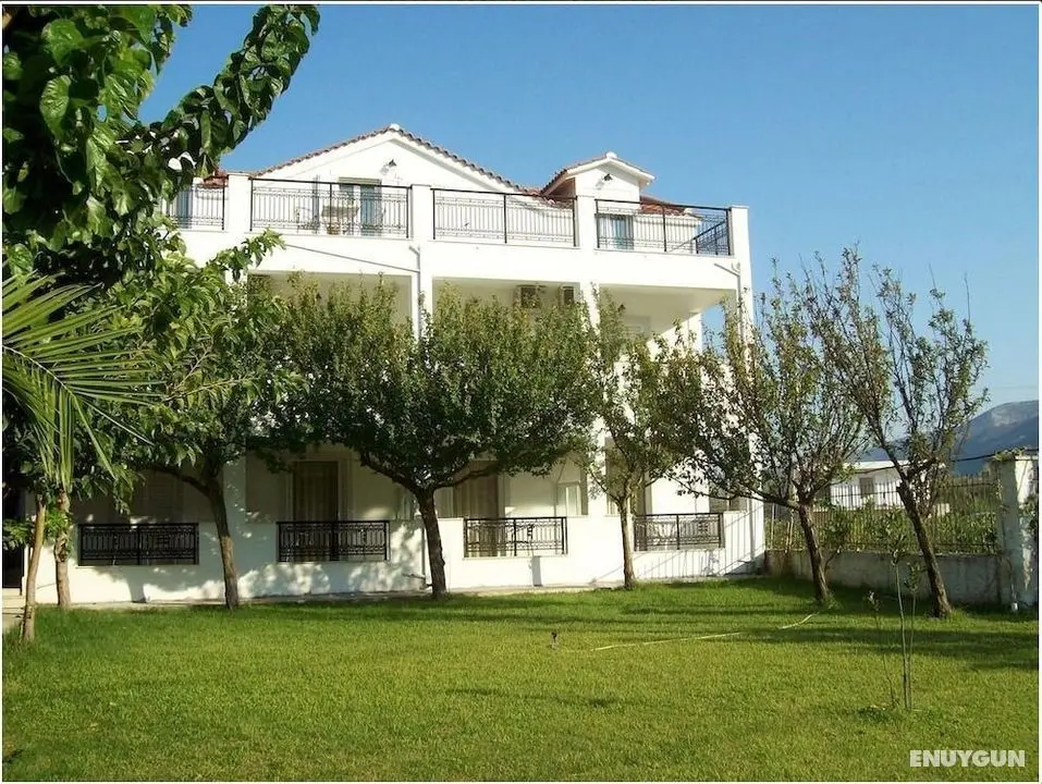 Yiota Studios - Öne Çıkan Resim
