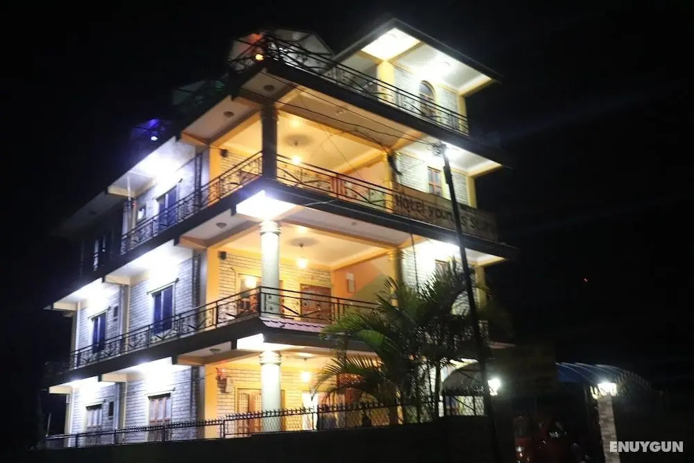 Hotel Young's Stupa - İç Mekan