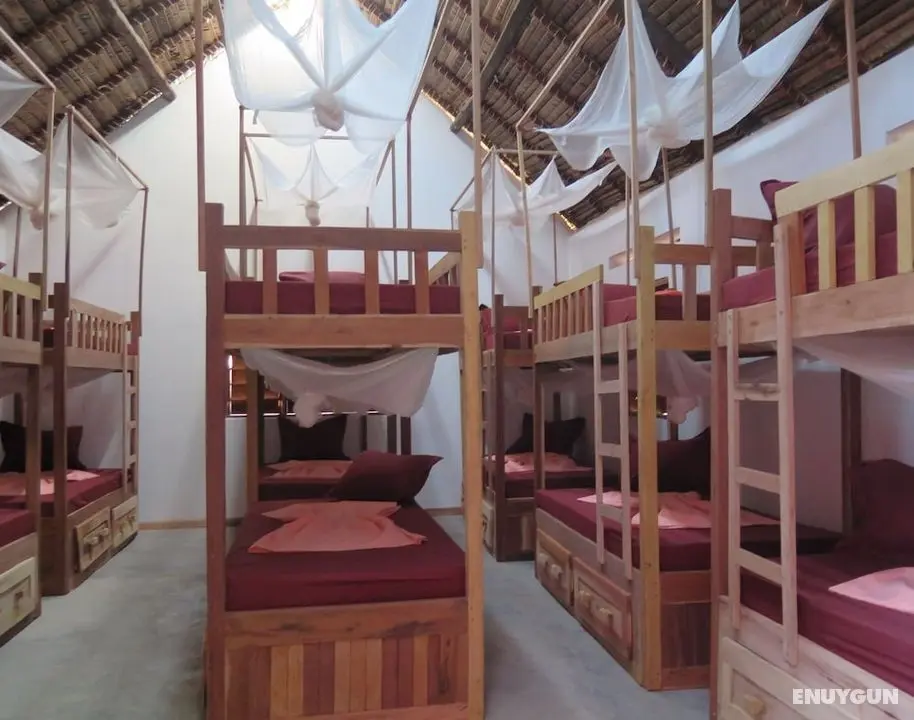 Youth Hostel - Öne Çıkan Resim
