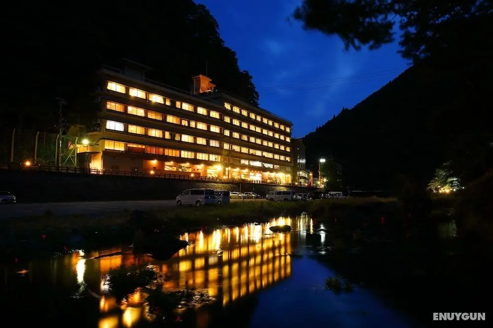 Yubara Kokusai Kanko Hotel Kikunoyu - Dış Mekan