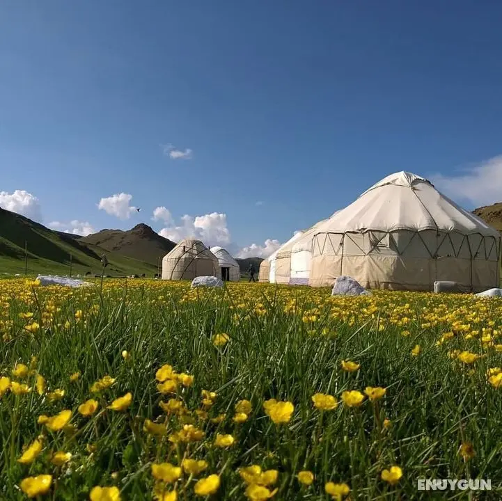 Yurt Camp Azamat at Song Kol Lake - Öne Çıkan Resim