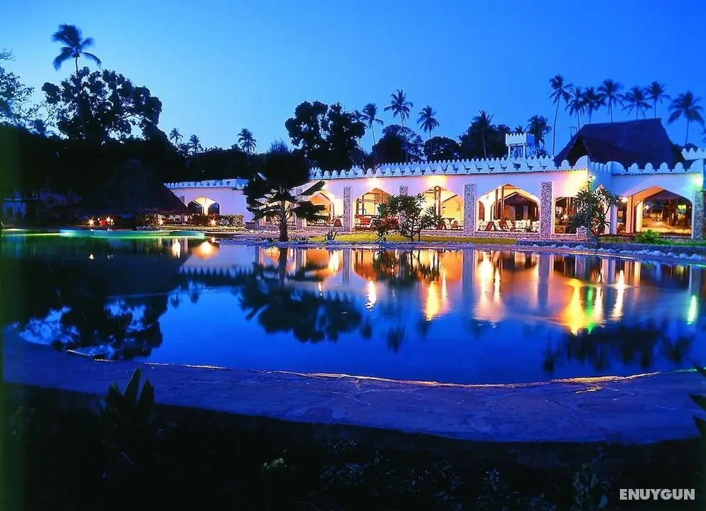Zanzibar Beach Resort - Havuz